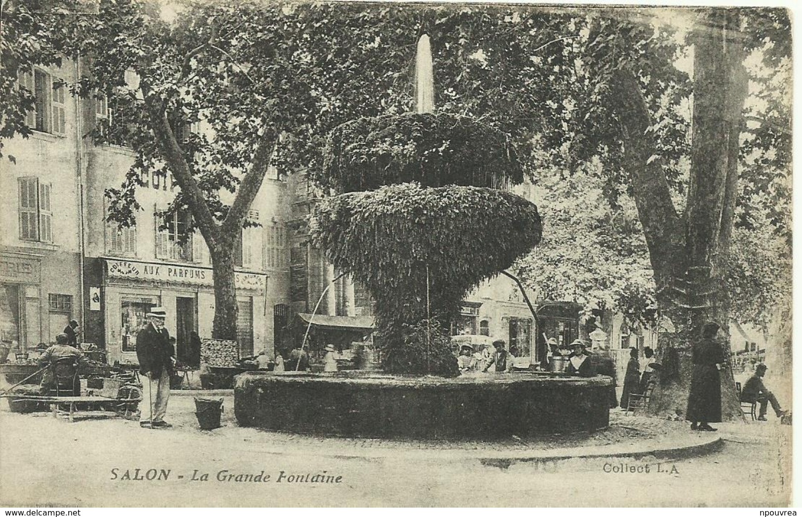 CPA DEP13 - SALON - La Grande Fontaine - Salon De Provence