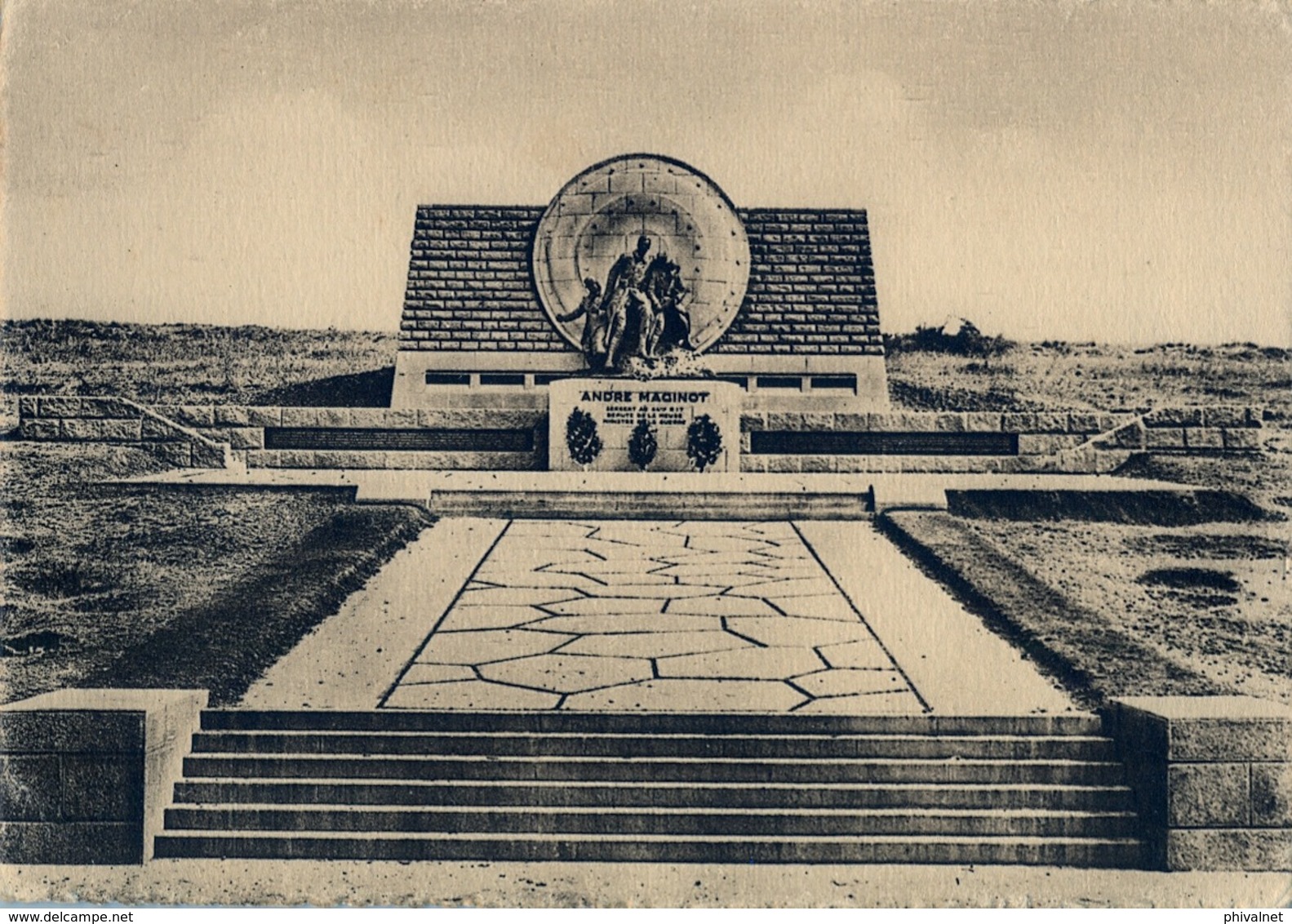 WWI , T.P. SIN CIRCULAR , VERDUN EDITIONS , MONUMENT A LA MÉMOIRE D'ANDRÉ MAGINOT - Guerra 1914-18