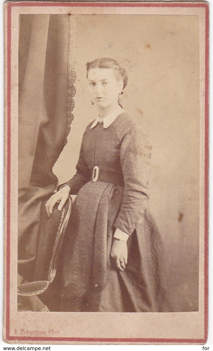 Photo. C.D.V. : Femme En Pose : - Photo - A. MAURICE - Valence - Drome - - Old (before 1900)