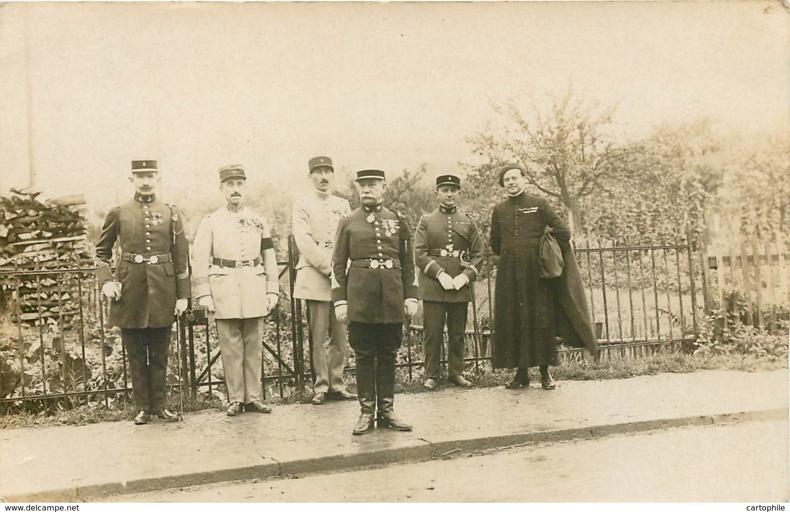 Carte Photo D'Officiers Du 3e RCA Et 510e RCC Sur Les Cols - Non Situé - Médaillés - Reggimenti