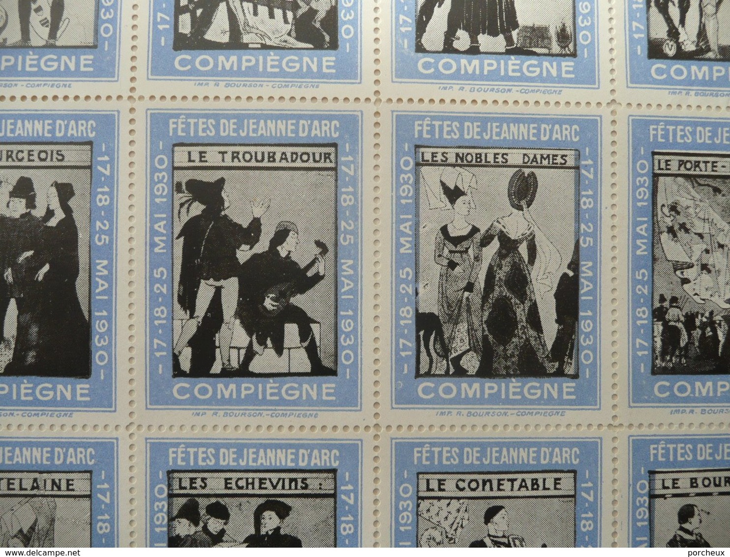 Rare Feuille Complète Vignettes Jeanne D'arc Compiegne 1930 . Feuille De 20 Vignettes . Les Dessins Sont De PINCHON - Erinnofilia