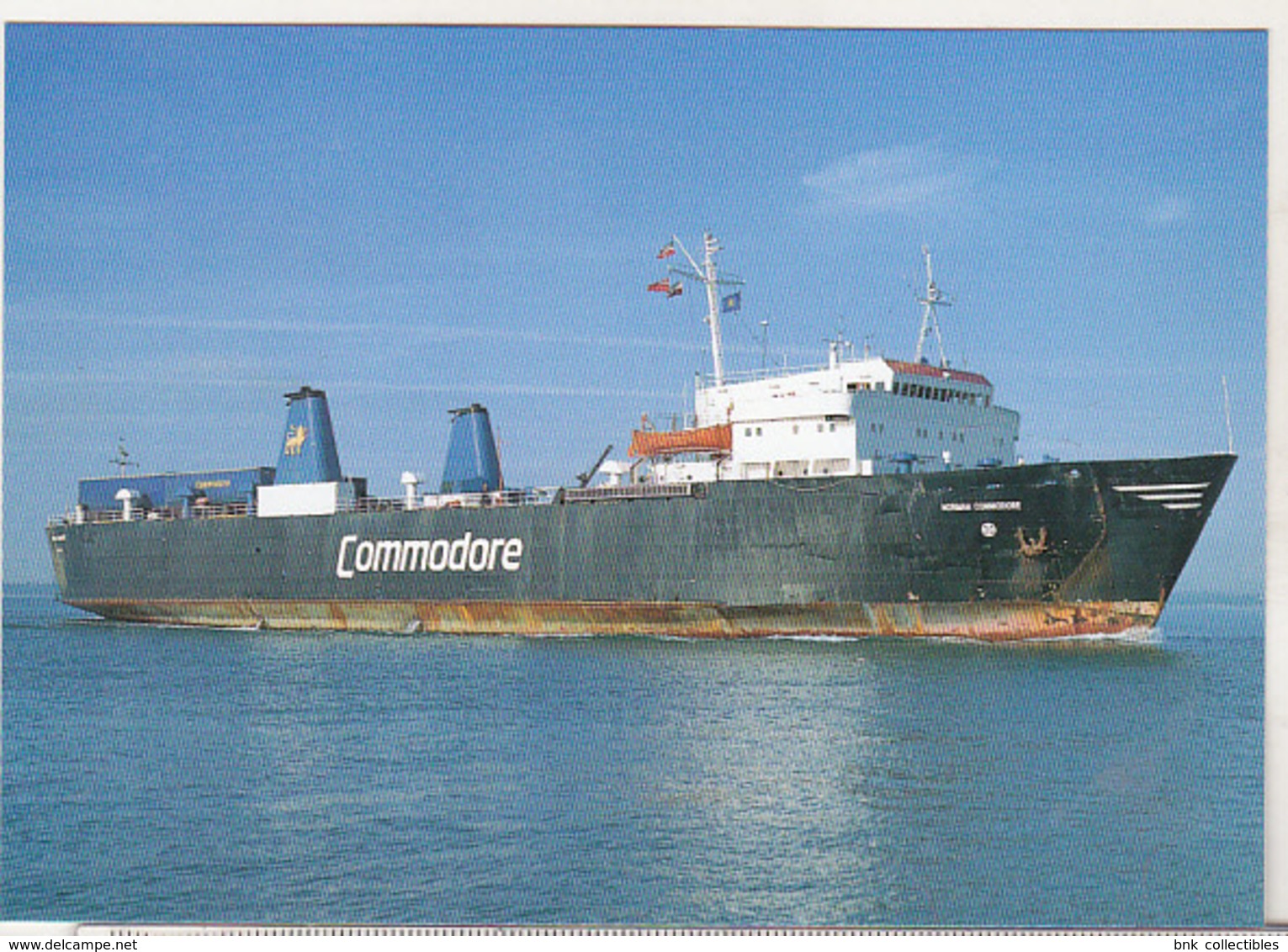 England Uncirculated Postcard - Ships - Ferries - Norman Commodore Arriving Portsmouth - Fähren