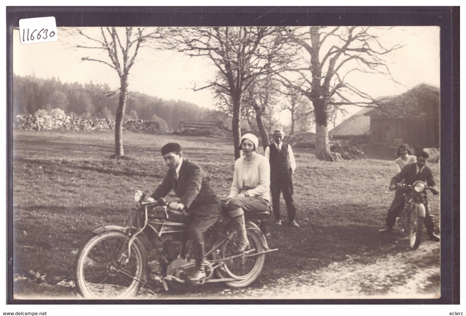 DISTRICT DE LA VALLEE - MOTOCYCLETTES A LA VALLEE DE JOUX ( SELON FOURNISSEUR DE LA CARTE ) - TB - Autres & Non Classés