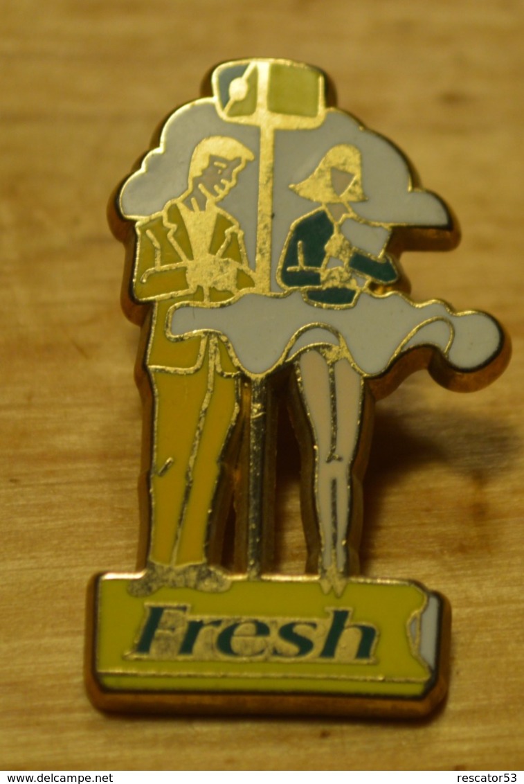 Rare Pin's Arthus Bertrand Fresh 3.2 Cm - Arthus Bertrand