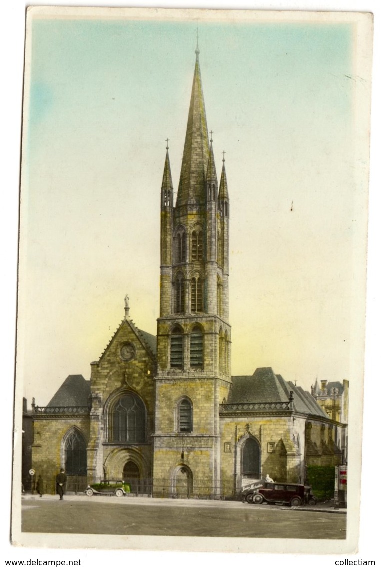 LIMOGES - L'église St-Pierre - Limoges