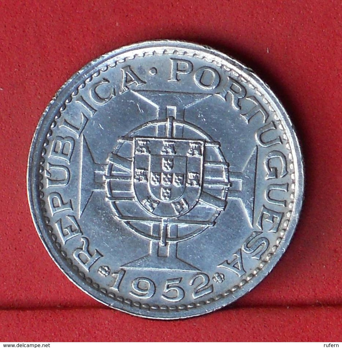 MACAU 5 PATACAS 1952 - *SILVER*   KM# 5 - (Nº32132) - Portugal