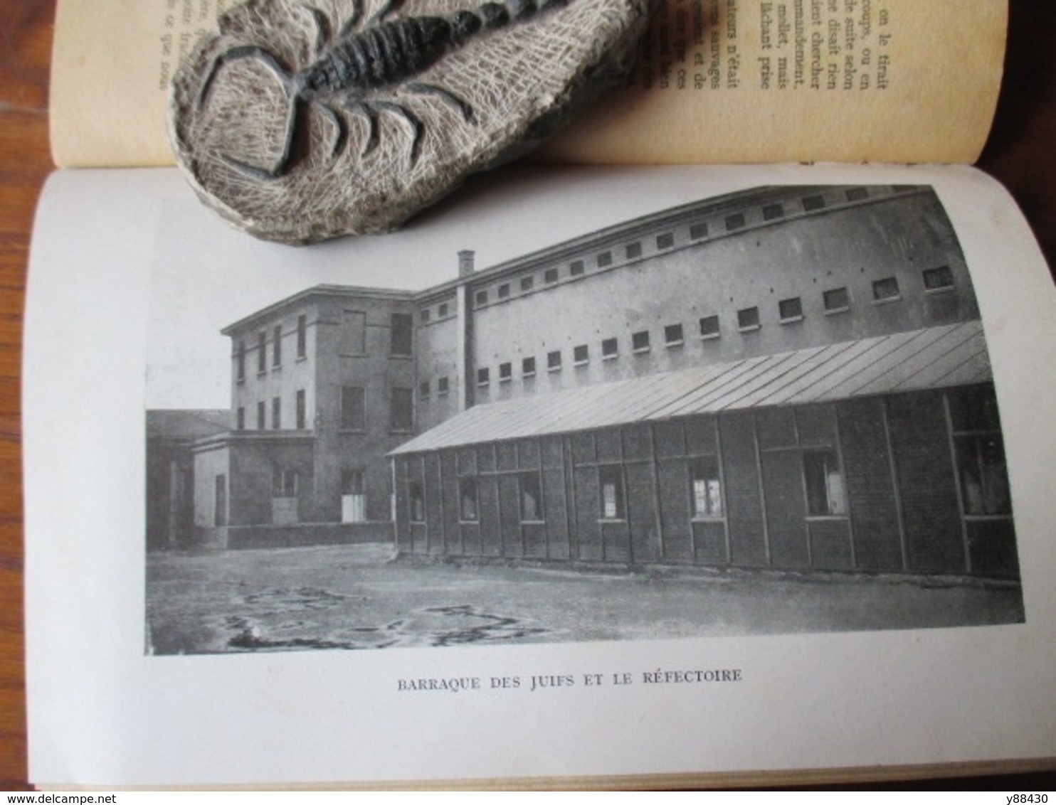 Livre Souvenirs : A MONTLUC  LYON - Prisonnier de la Gestapo - Guerre du 25-11-1943 au 25-08-1944 - 86 pages - 20 photos
