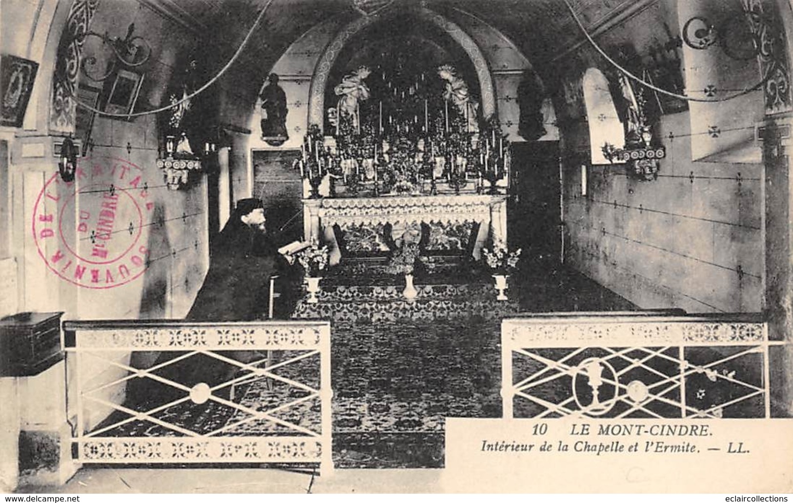 St Cyr Au Mont D'Or       69   Mont Cindre     L'Ermite Et Intérieur De La Chapelle     (voir Scan) - Autres & Non Classés