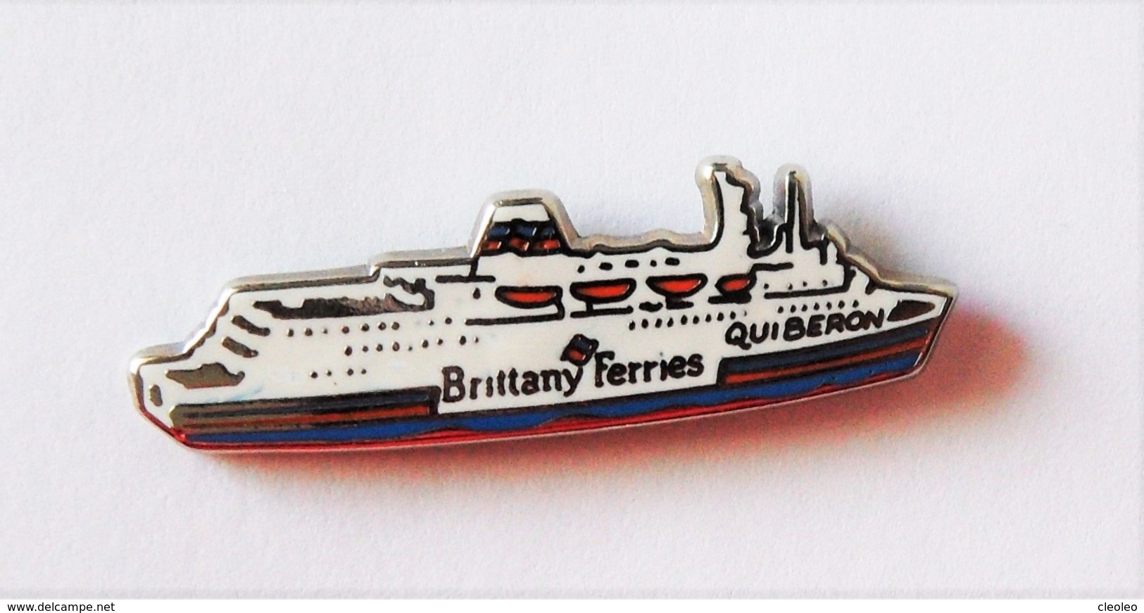 Pin's Bateau Brittany Ferries QUIBERON - PAC/01 - Bateaux