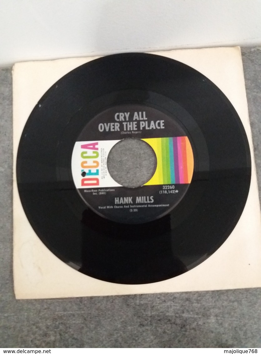 Hank Mills - Cry All Over The Place - City Woman - DECCA 32260 - 1968 - Country Et Folk