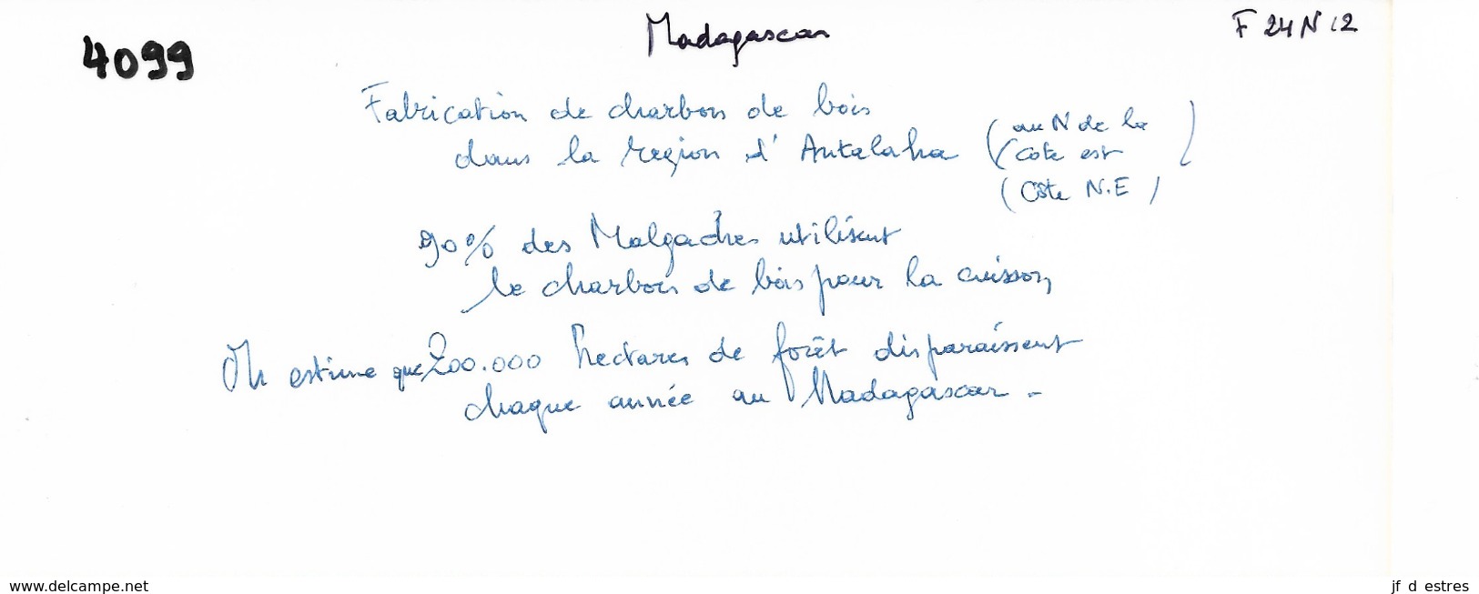 Photo Madagascar Fabrication De Charbon De Bois Région D'Antalaha 1998 Vivant Univers - Africa