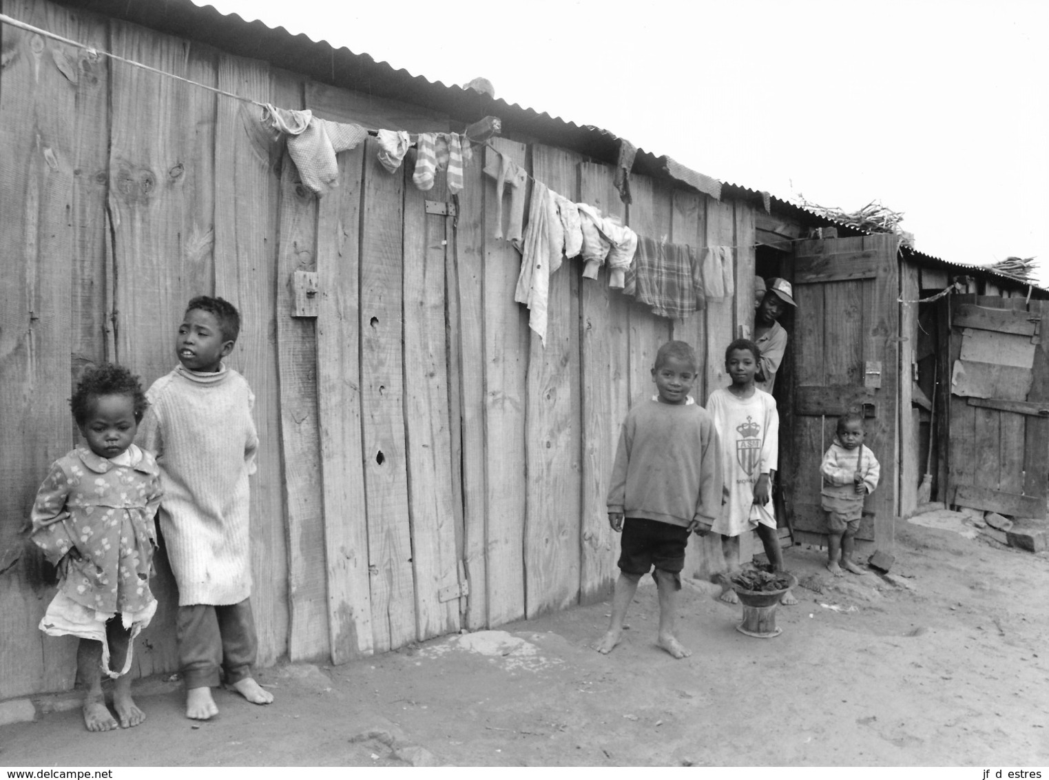 Photo Madagascar Bidonvilles Insalubres Autour De La Grande Décharge D’Andralanitra 1998 Vivant Univers - Africa