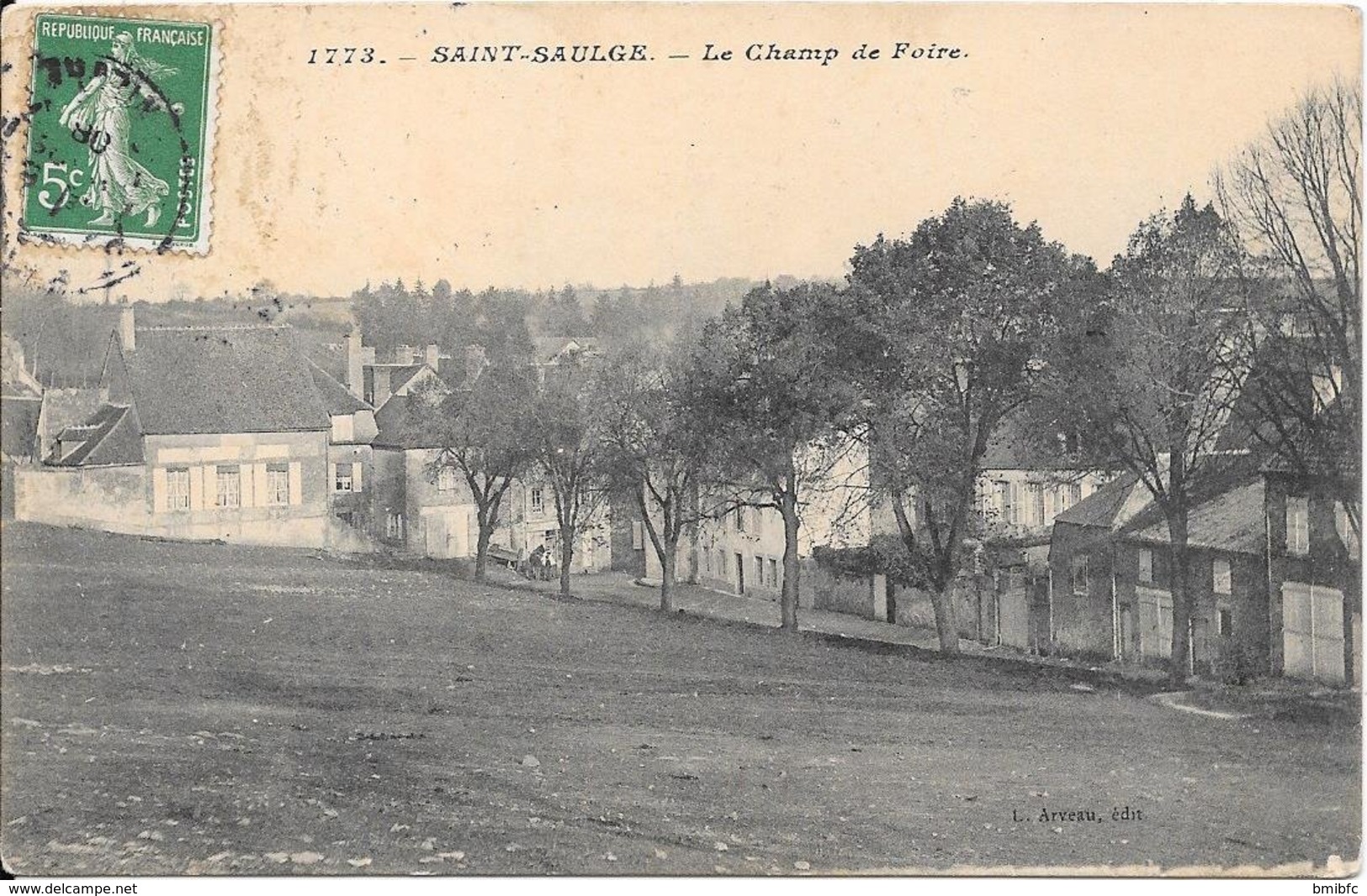 Saint-Saulge - Le Champ De Foire - Autres & Non Classés