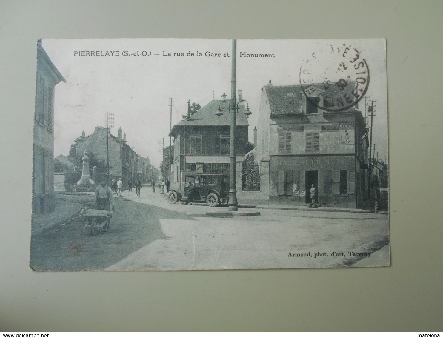 VAL D'OISE PIERRELAYE LA RUE DE LA GARE ET MONUMENT - Pierrelaye