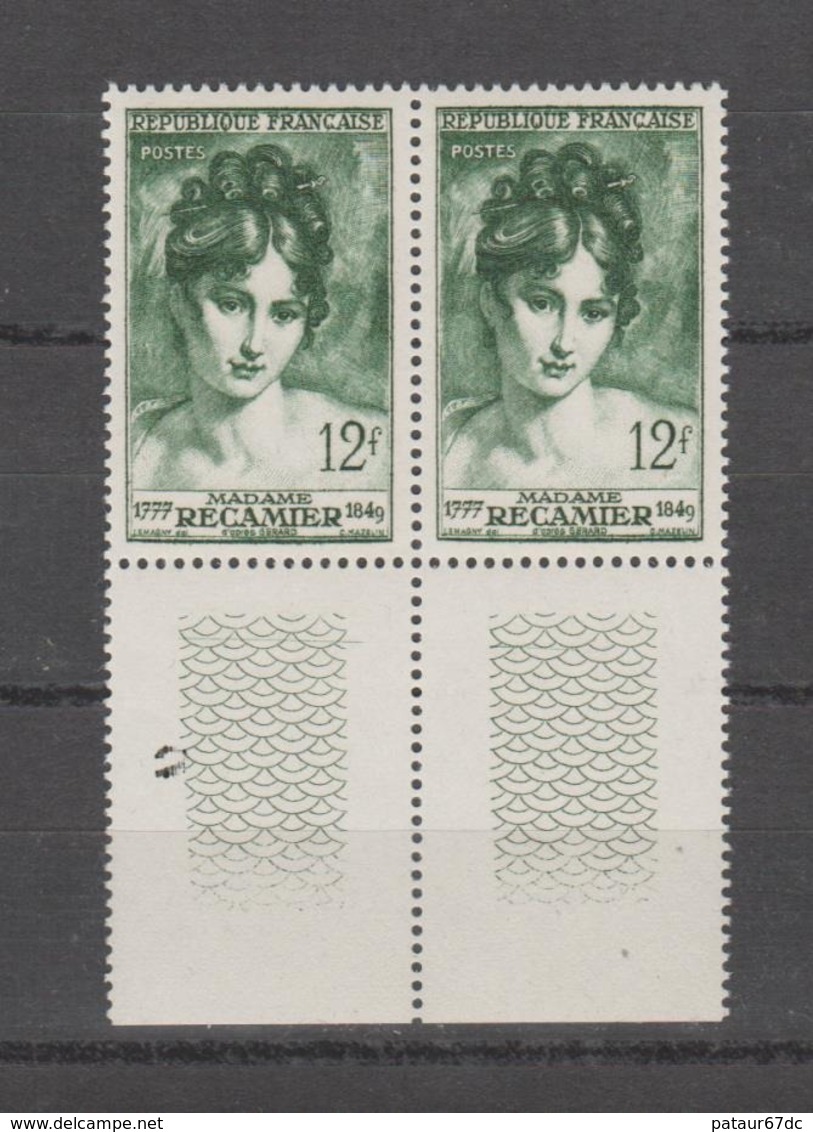 FRANCE / 1950 / Y&T N° 875 ** : Madame Récamier X 2 En Paire Dont 2 BdF Bas - Gomme D'origine Intacte - Unused Stamps