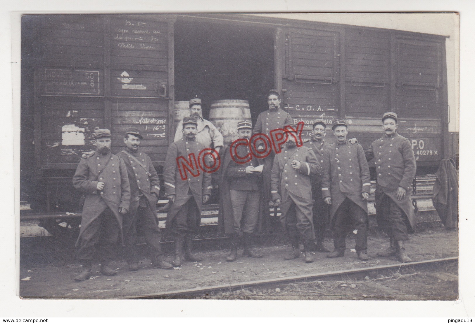 Au Plus Rapide Carte Photo Ravitaillement En Vin Alcool Du Front Excellent état - Guerre 1914-18