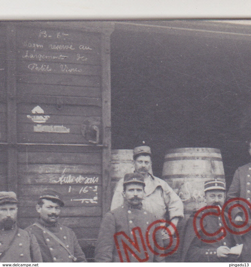 Au Plus Rapide Carte Photo Ravitaillement En Vin Alcool Du Front Excellent état - Guerre 1914-18