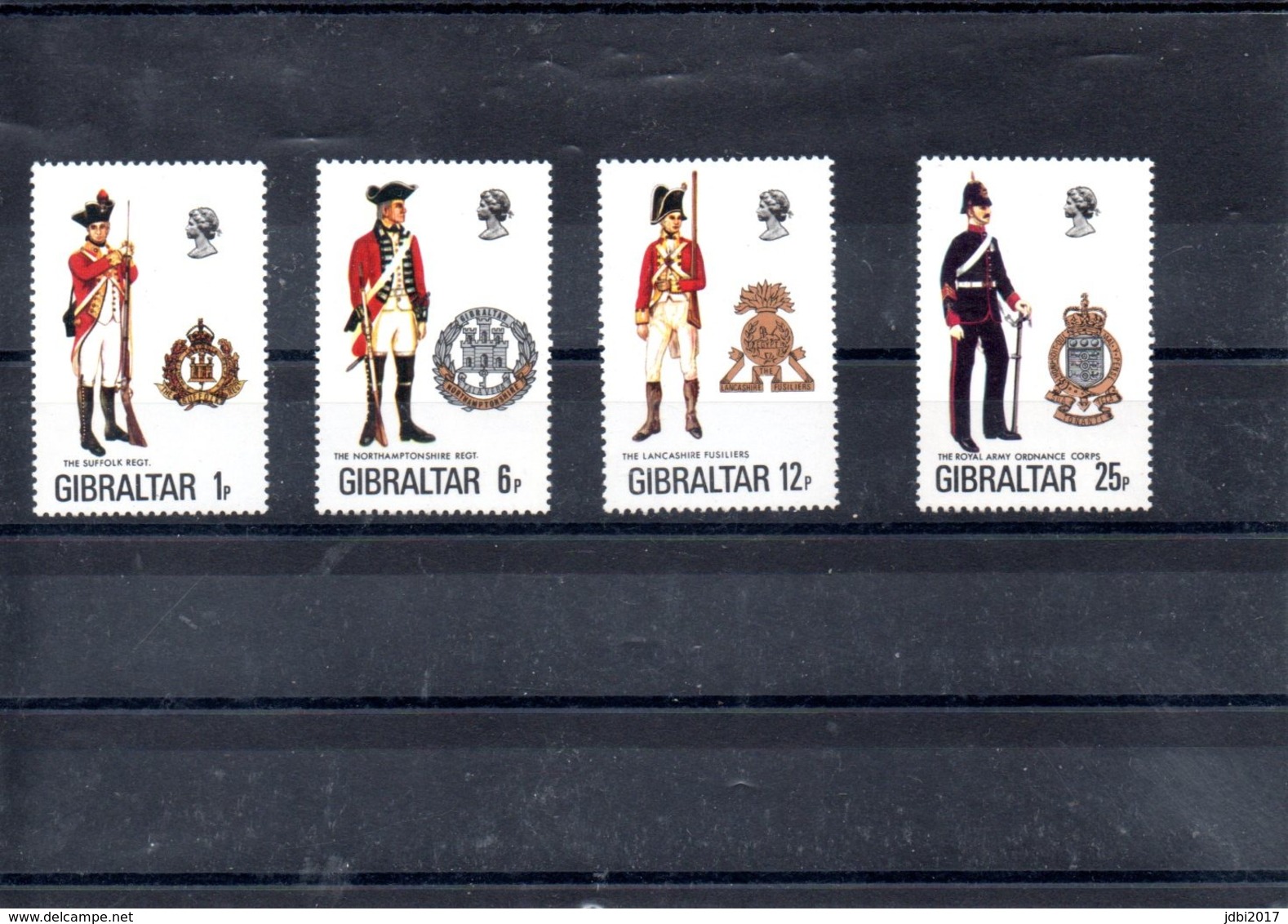 Gibraltar Nº 338-41 Uniformes Militares, Serie Completa En Nuevo 4,50 € - Militaria