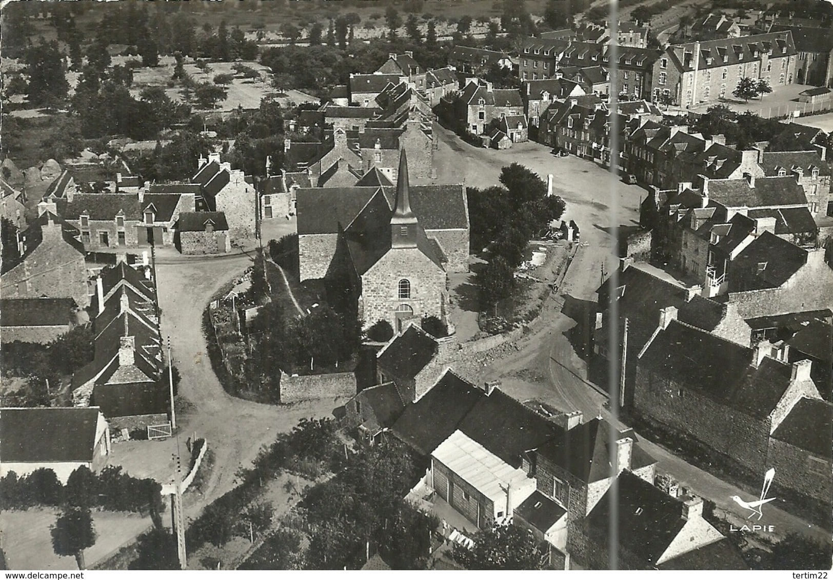 ( CREHEN  )( 22 COTES DU NORD )( VUE AERIENNE ) LE BOURG - Créhen