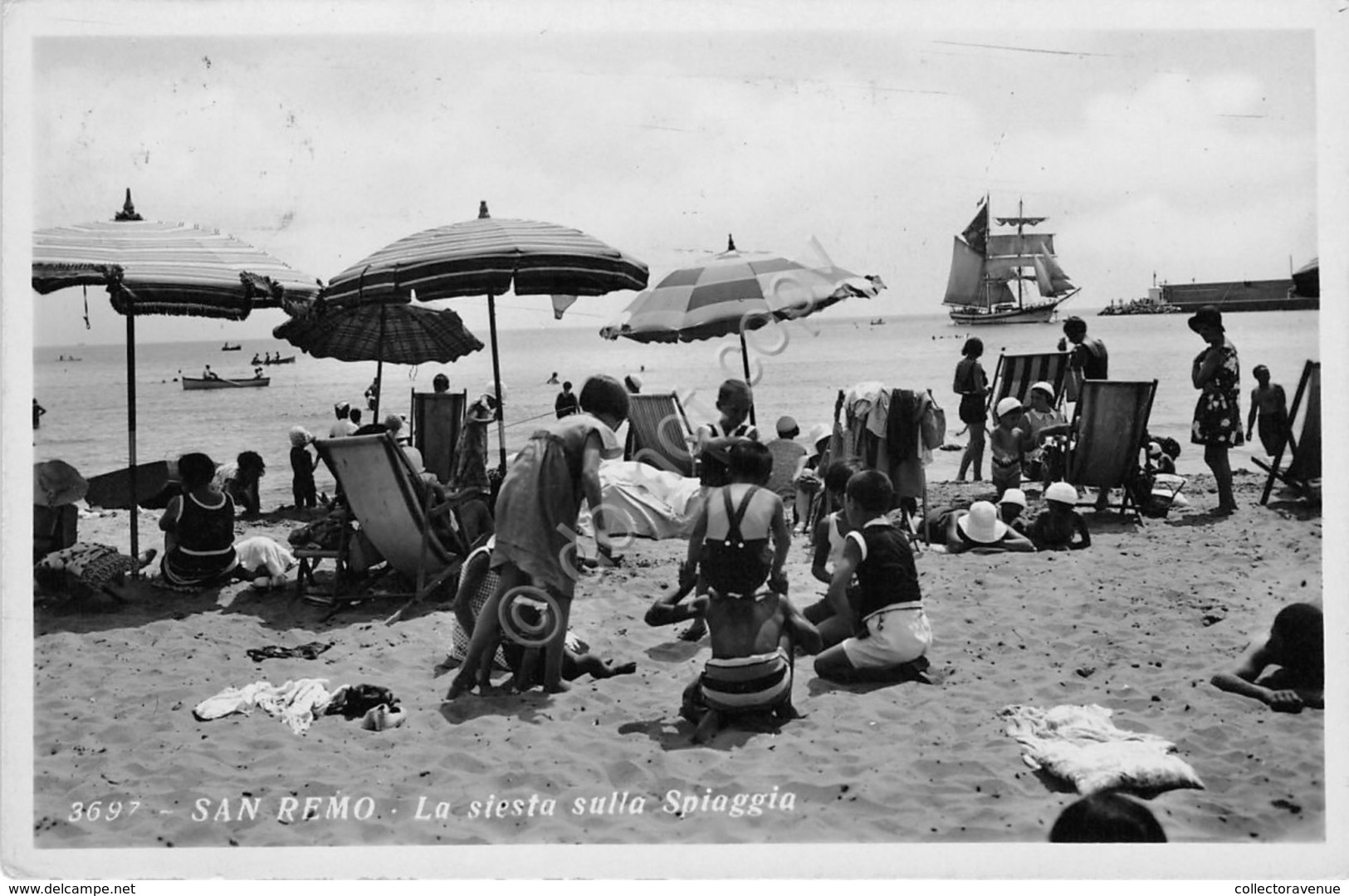 Cartolina San Remo Spiaggia Animata 1951 TIMBRO ESTATE A SANREMO - Imperia
