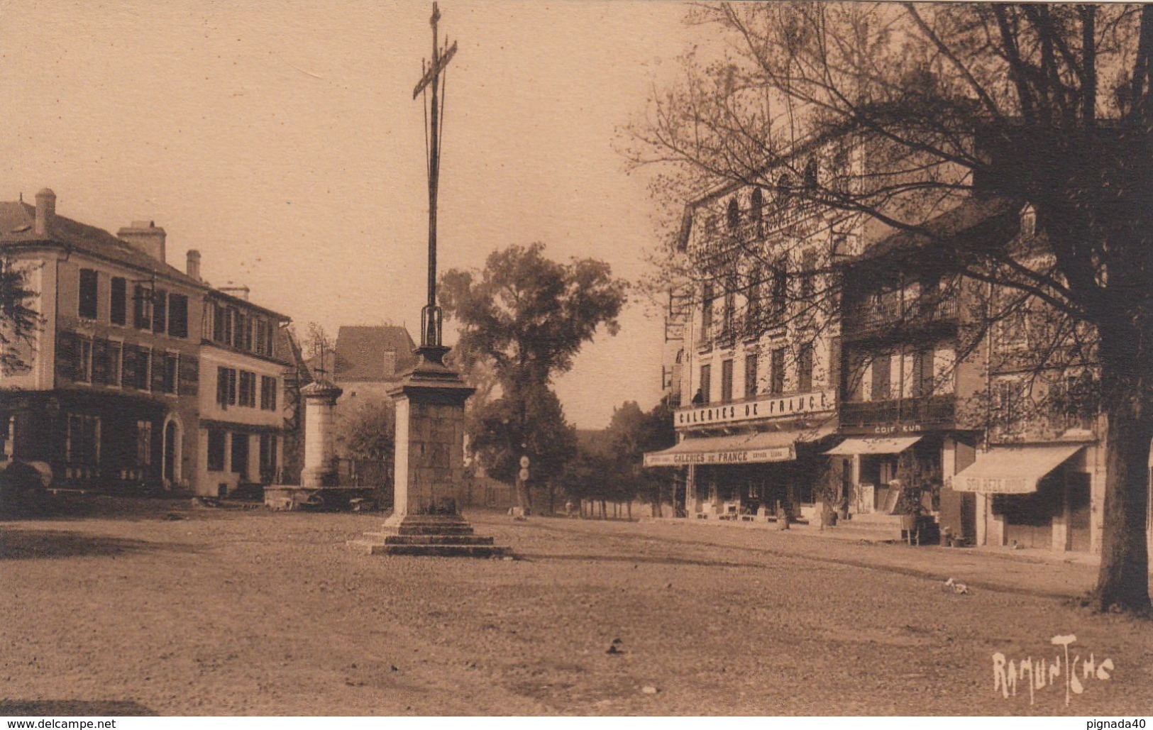 Carte-photo , 64 , ORTHEZ , Place Saint-Pierre - Orthez