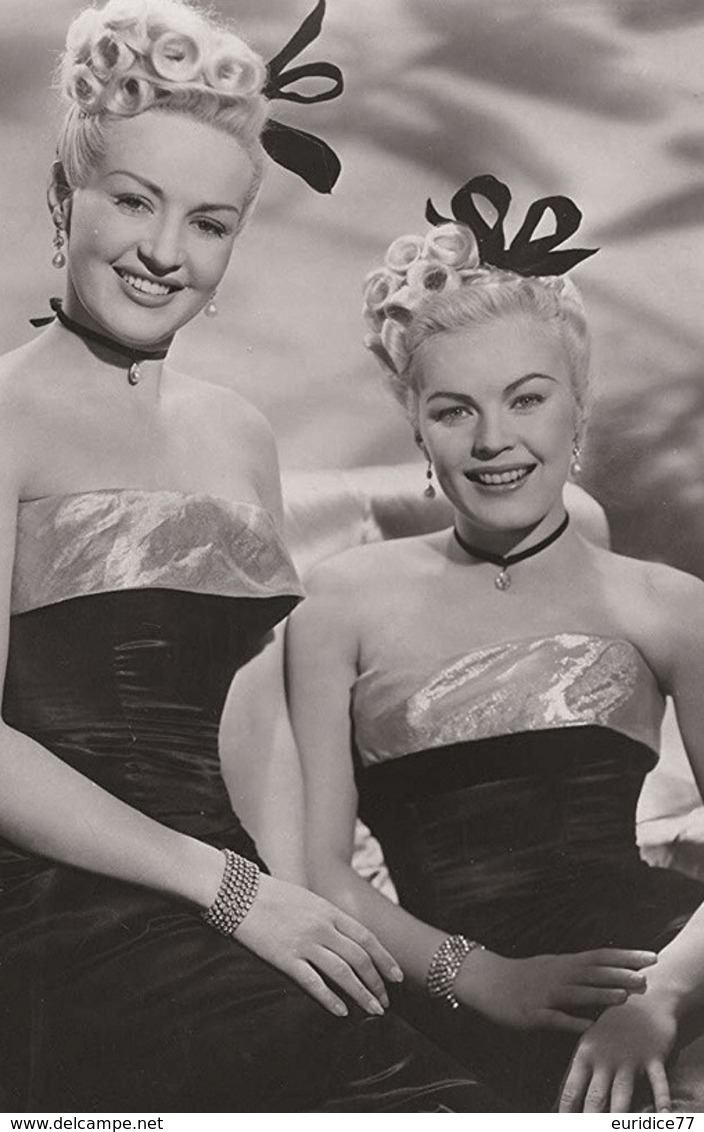 PHOTO POSTCARD Betty Grable And June Haver 1 - Beroemde Vrouwen