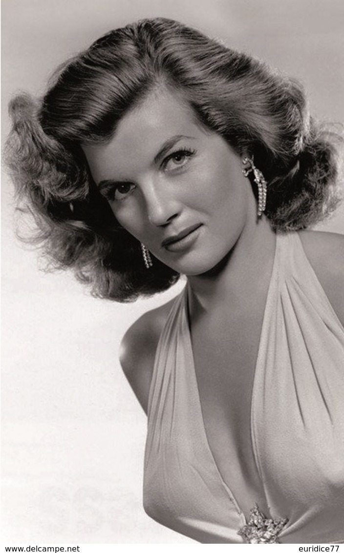 PHOTO POSTCARD Corinne Calvet 2 - Mujeres Famosas