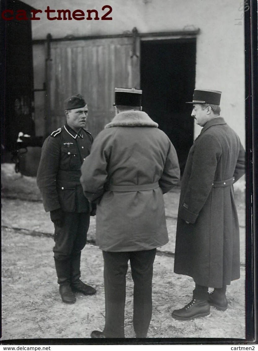 CENSURE MILITAIRE OFFICIER FRANCAIS PARLANT A UN PRISONNIER ALLEMAND CINEMATROGRAPHIQUE DE L'ARMEE GUERRE 40 - Guerre, Militaire