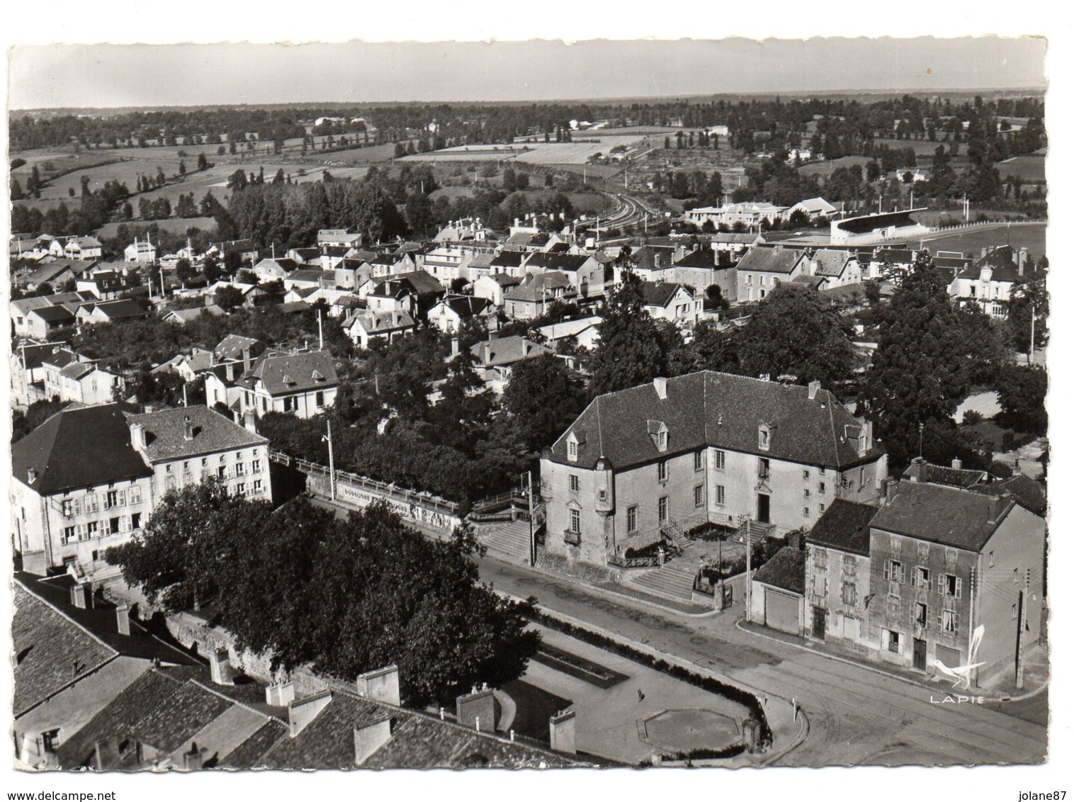 CPSM            87        BELLAC     1961     VUE AERIENNE       L HOTEL DE VILLE - Bellac