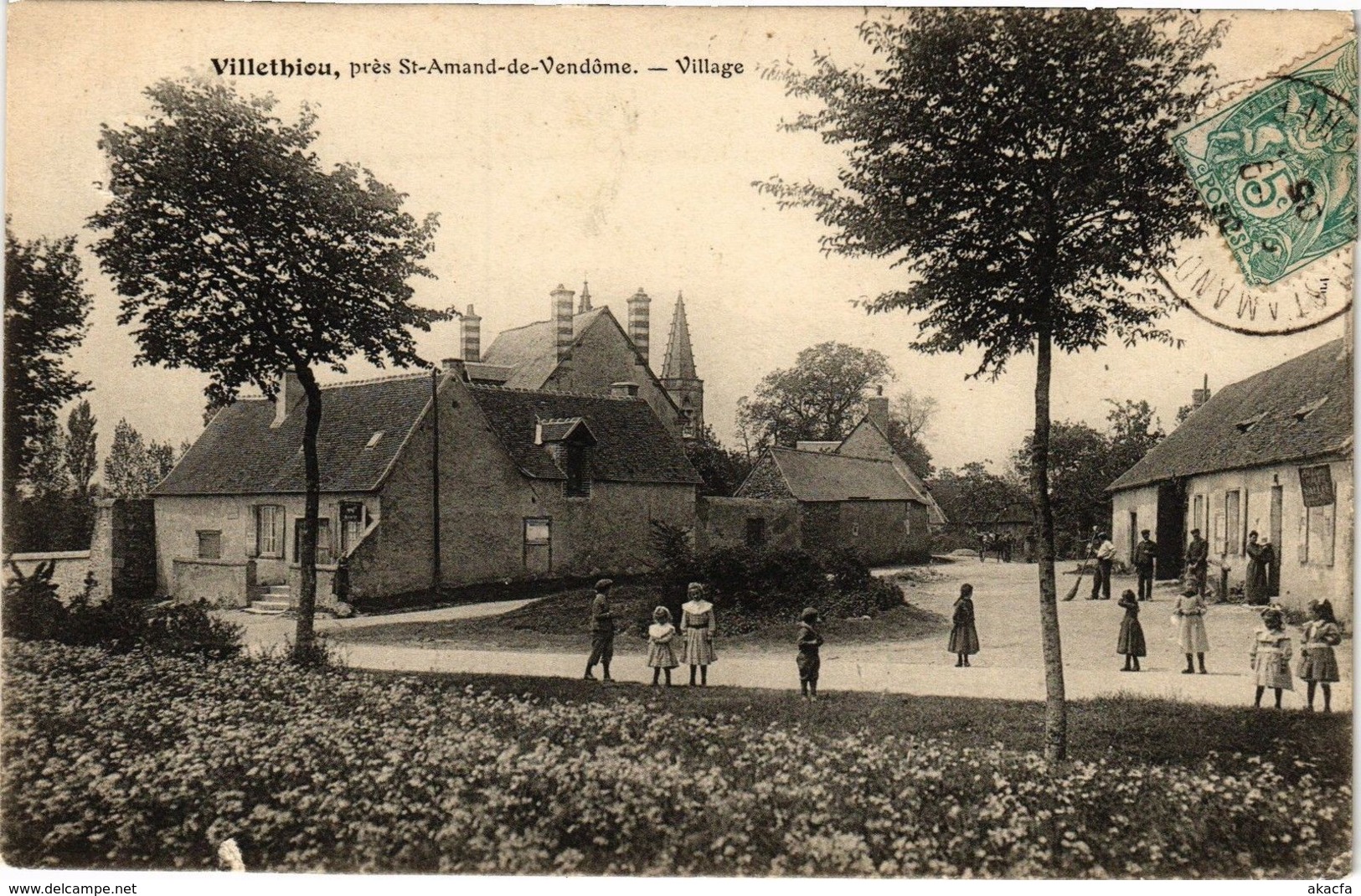 CPA Villethiou PRES St-Amand-de-Vendome - Village (209017) - Saint Amand Longpre