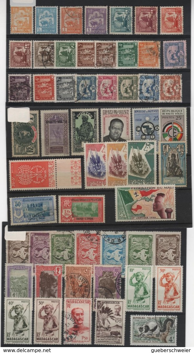 Carton de 3,5 kg de Timbres, lettres, entiers postaux, aérogrammes, beau lot de timbres de France et colonies