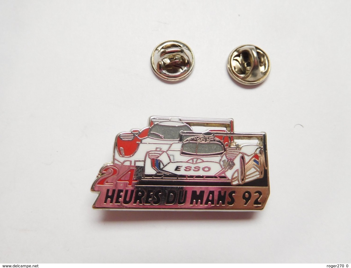 Superbe Pin's En Zamac , Auto Peugeot , Sport Proto , 24 Heures Du Mans 92 , Carburant ESSO , Signé Locomobile - Peugeot