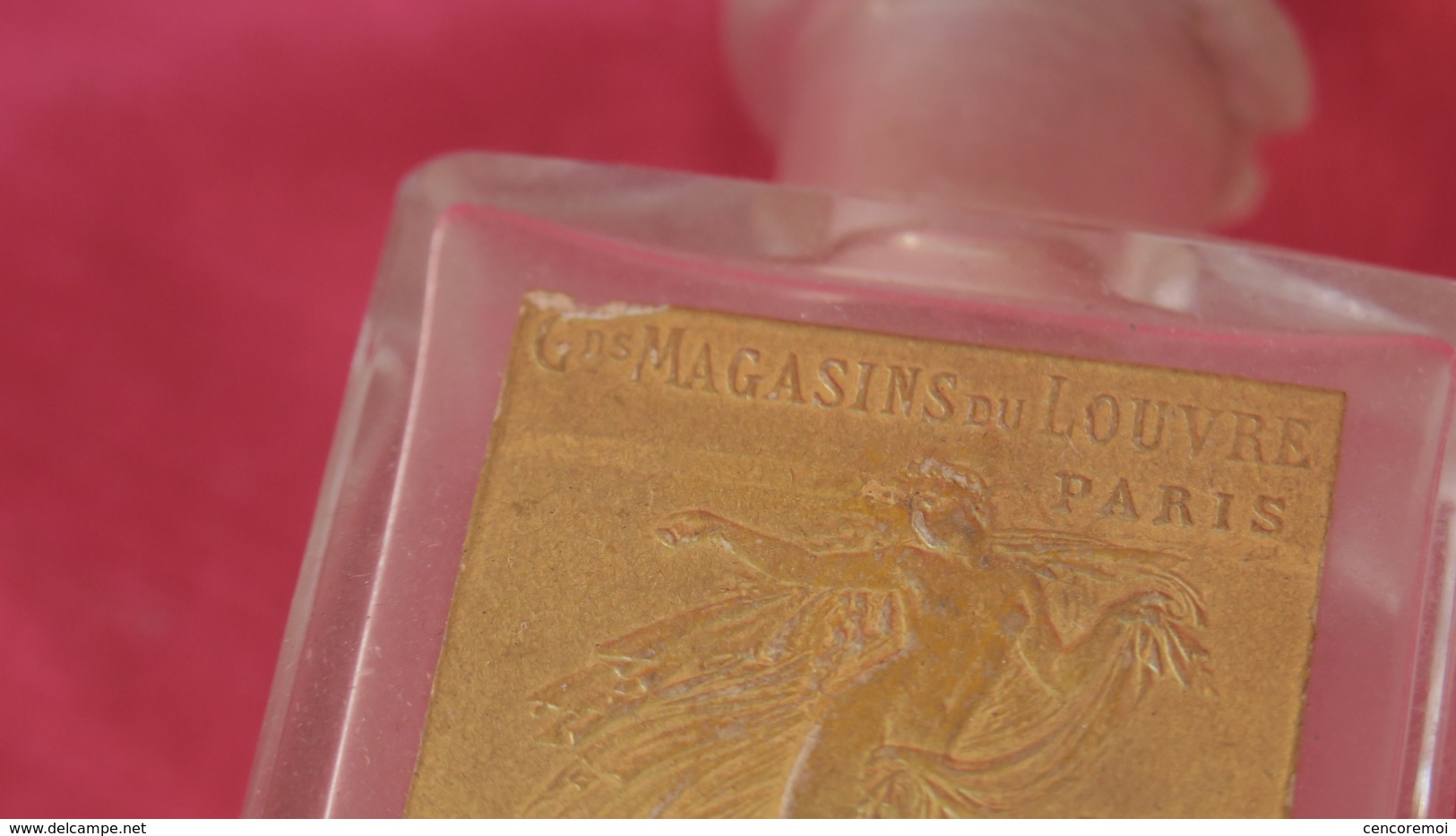 Ancien Flacon à Parfum Gds Magasins Du Louvre, La Roseraie - Flacons (vides)