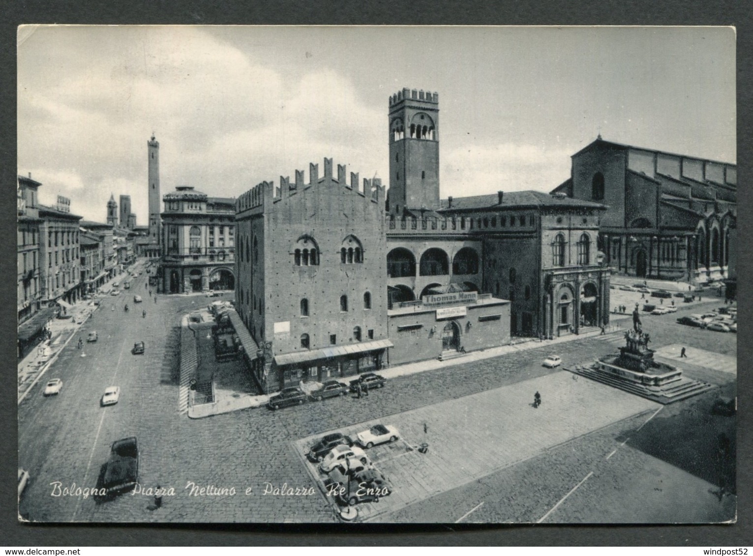 BOLOGNA - PIAZZA NETTUNO E PALAZZO RE ENZO - VIAGGIATA CON AFFRANCATURA 1967 - ANGOLI ROVINATI - 008 - Bologna