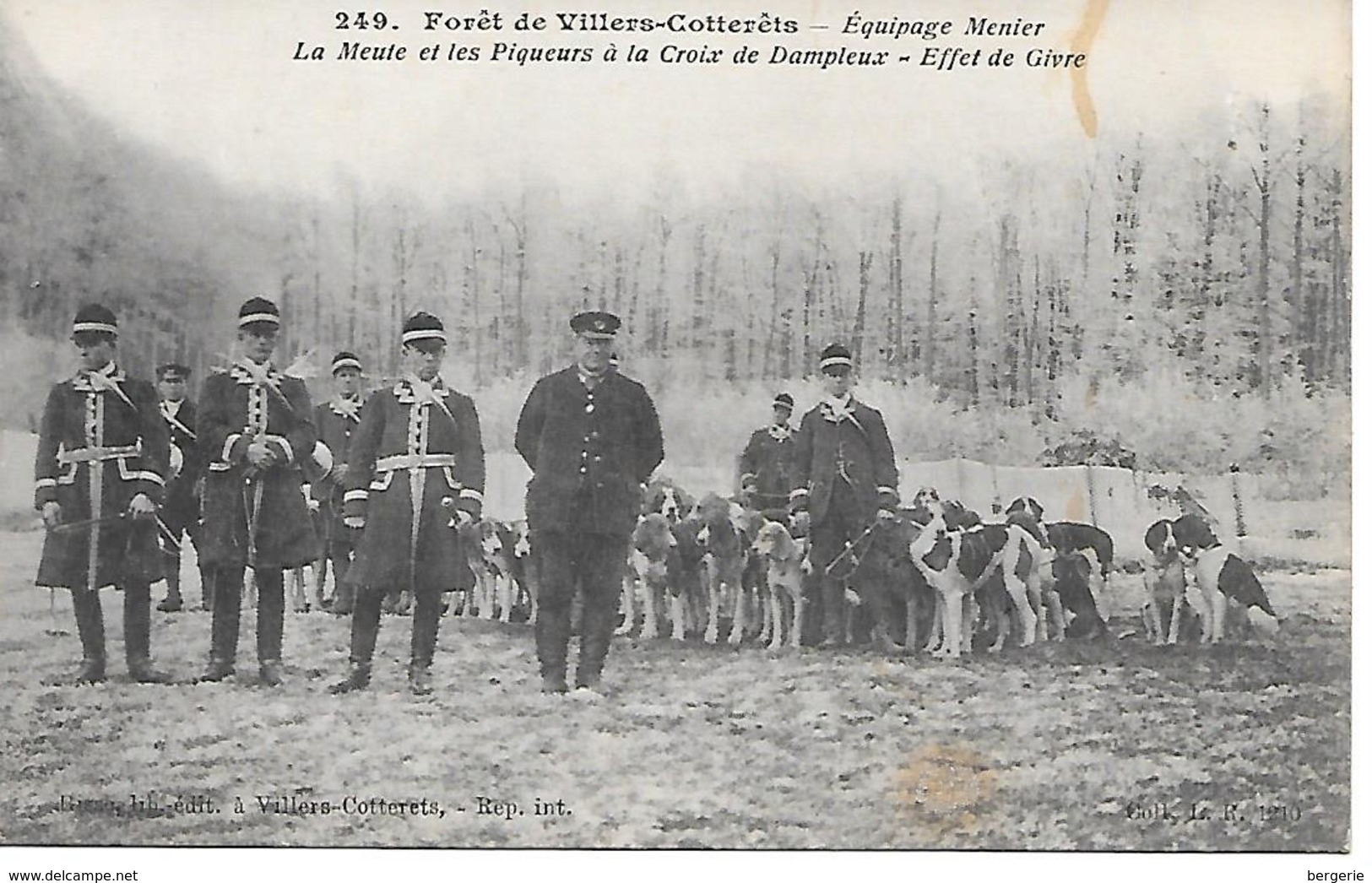 25/16      02   Villers Cotterets    équipage Menier    La Meute & Les Piqueurs à La Croix Dampierre   (animations) - Villers Cotterets