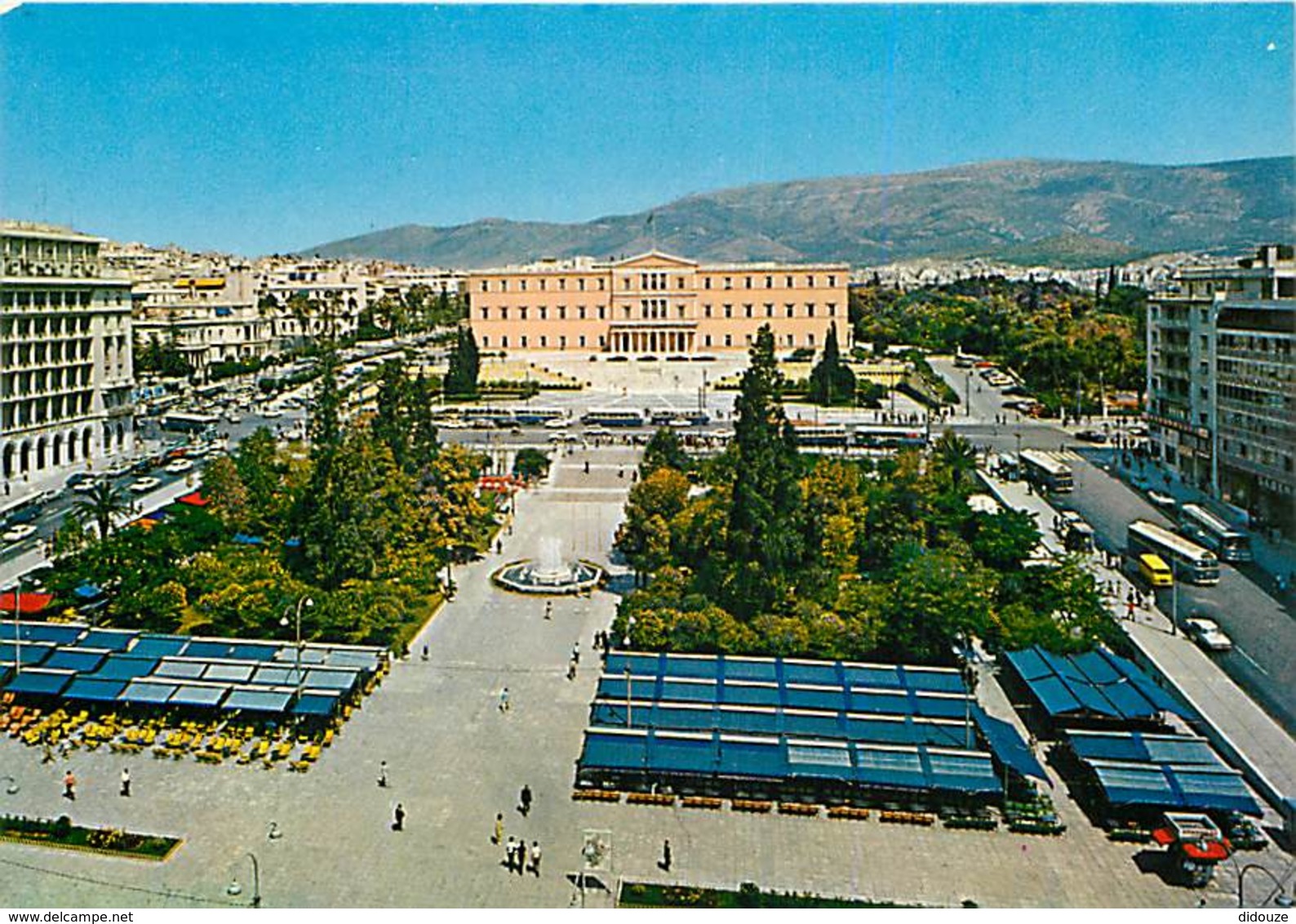 Grèce - Athènes - Athína - Place De La Constitution - Automobiles - Bus - Carte Neuve - Voir Scans Recto-Verso - Grèce