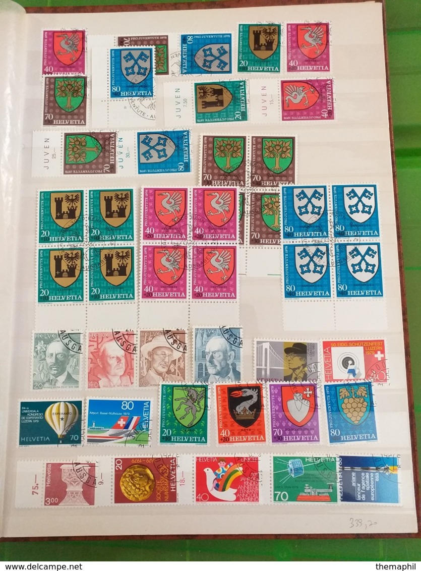 lot n° TH.1082 SUISSE collection en 2 classeurs nombreux blocs de 4 neufs** ou obl