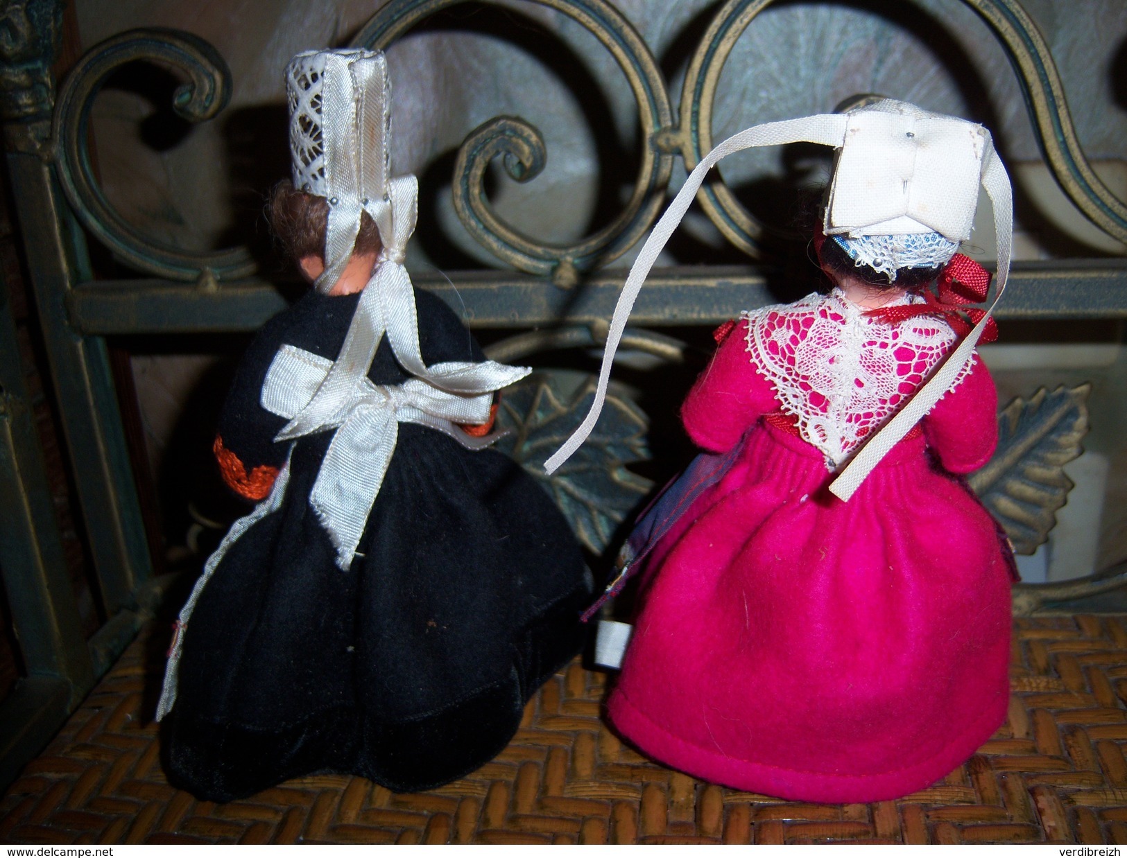 Lot De 2 POUPEES REGION BRETAGNE FOLKLORIQUE BIGOUDENE PLOUGASTEL LE MINOR ? - Dolls