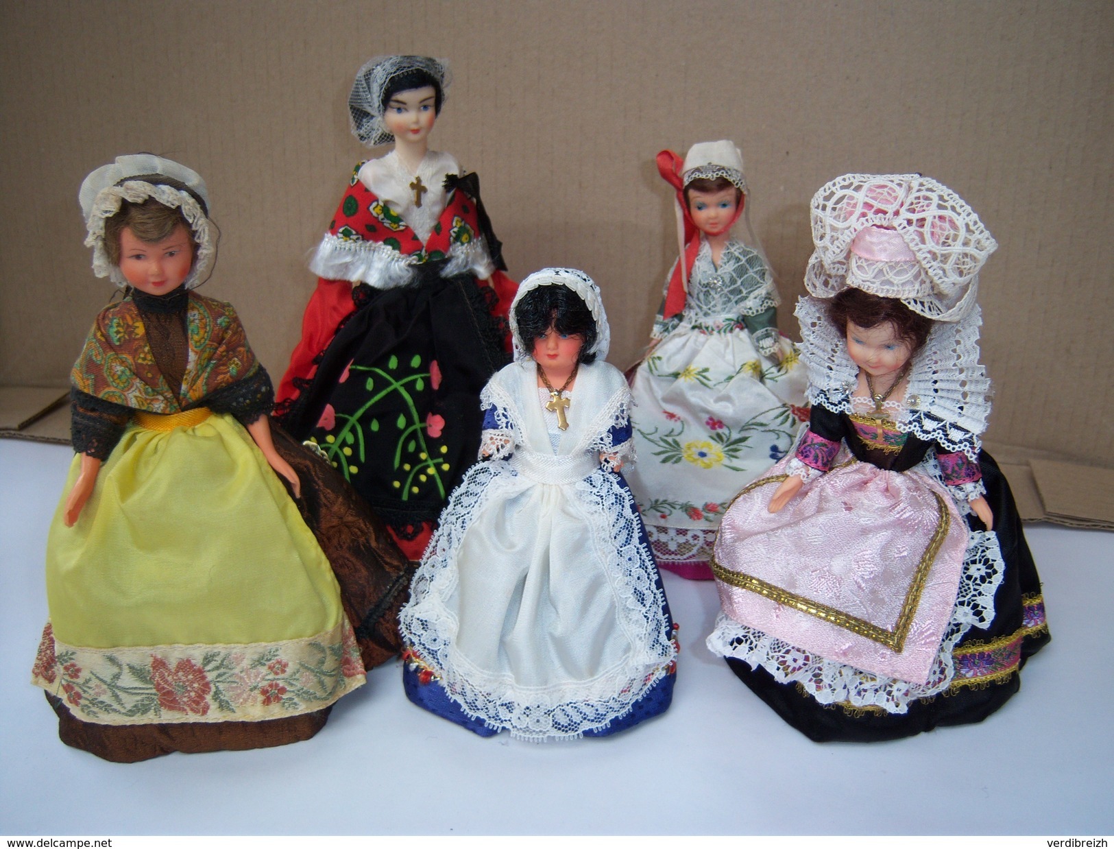 Poupée Folklorique De Région PETITCOLLIN Lot De 5 Poupées - Dolls