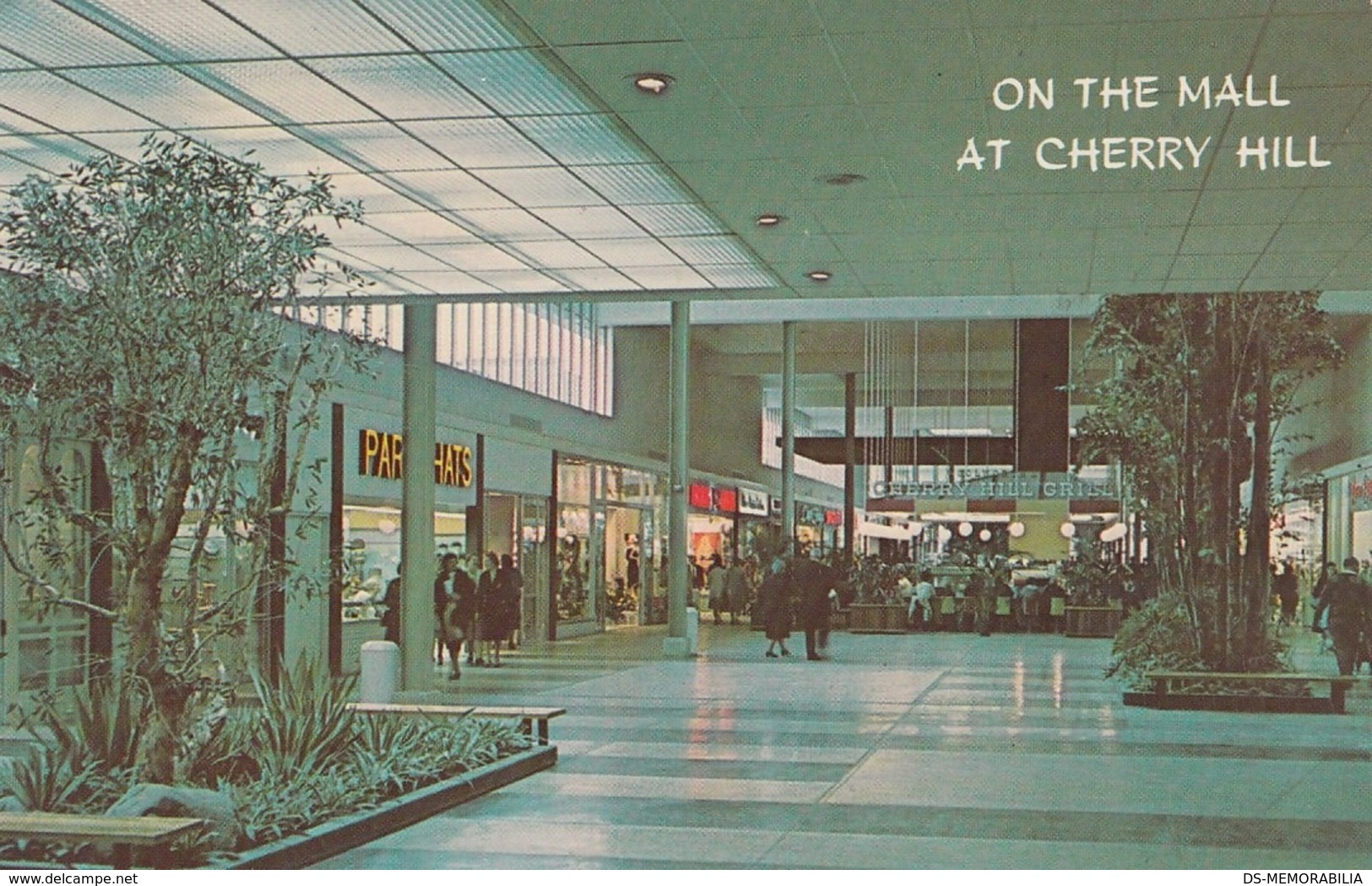 Cherry Hill NJ - Shopping Center "On The Mall " Postcard 1971 - Cherry Hill