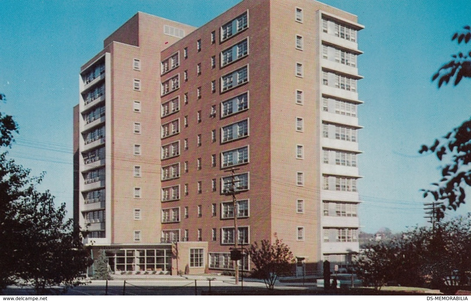 Richmond VA - Ennion G.Williams Hospital , Medical College Postcard - Richmond