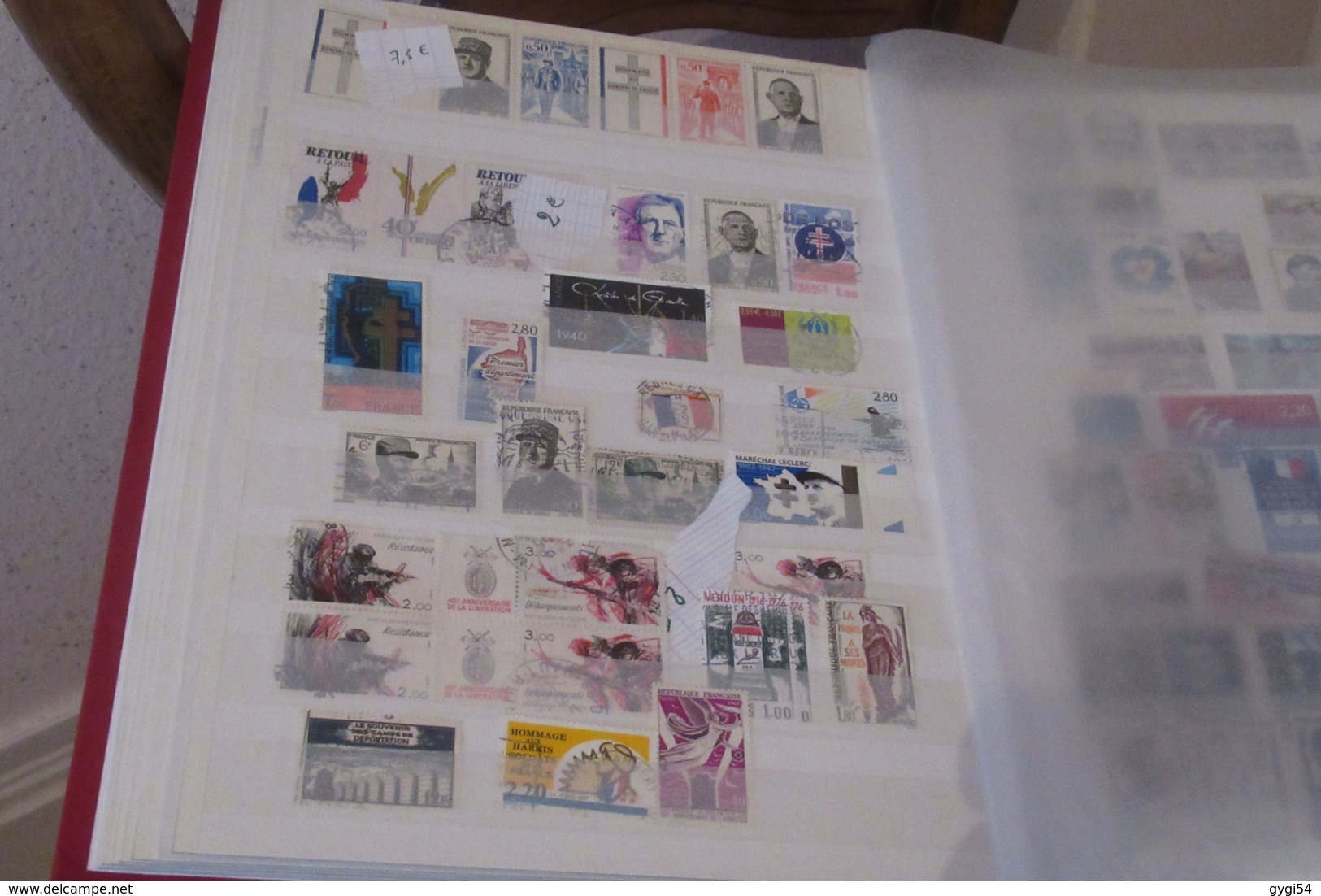 France Classeur 64 pages fond Blanc  1945 - 1998  timbres oblitérés   40 scans