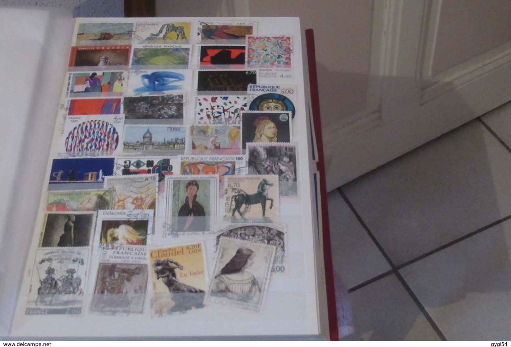 France Classeur 64 pages fond Blanc  1945 - 1998  timbres oblitérés   40 scans