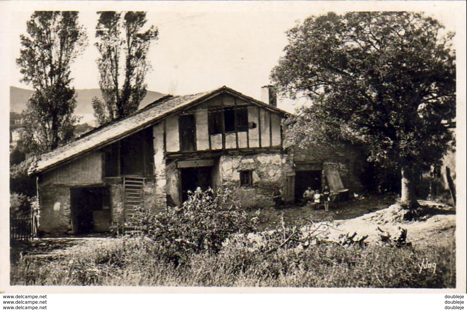 D64   HENDAYE  Ferme Basque Dans Les Bois De Saskoénéa  ..... - Hendaye