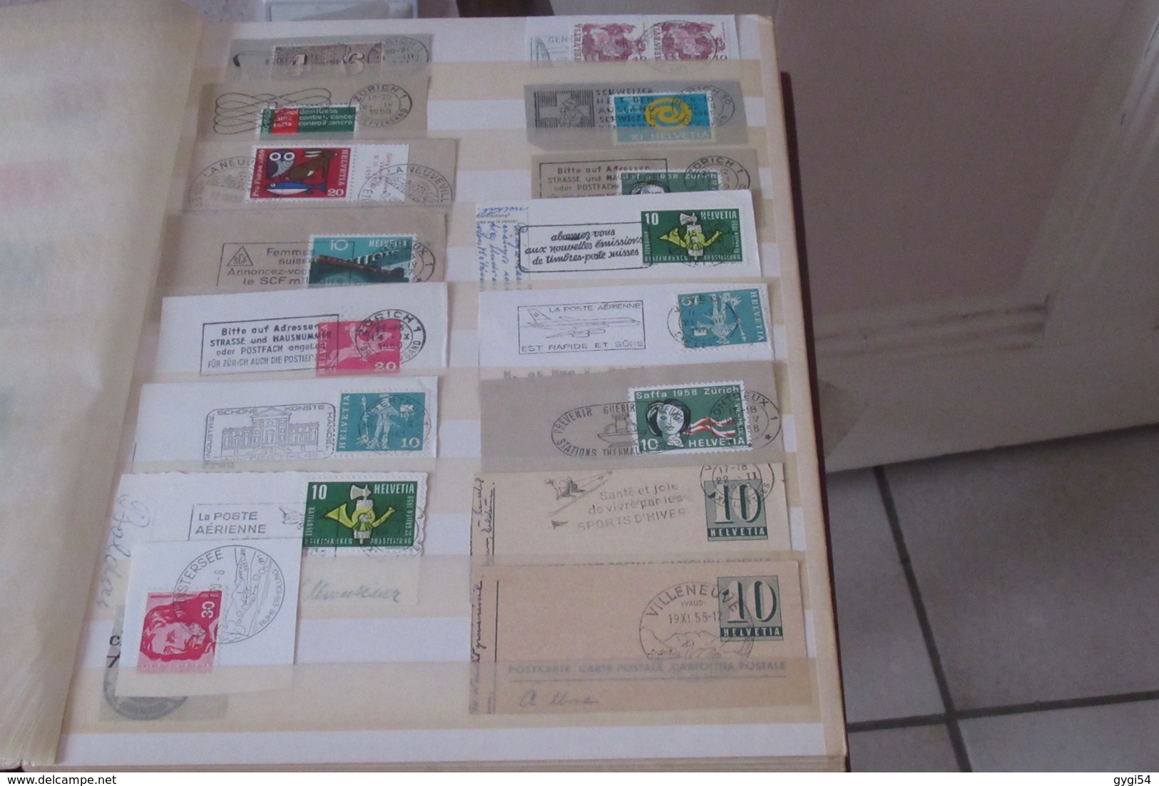 France Et Suisse Dans Un Classeur De  32 Pages  Lot, De Timbres Oblitérés Et Flammes   33   Scans - Collections (en Albums)