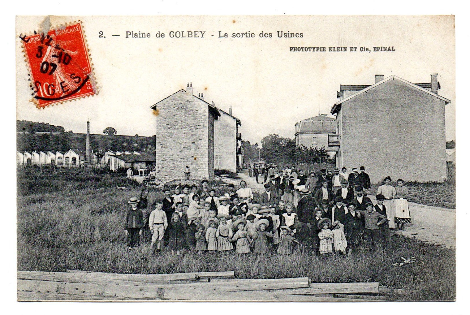 Golbey La Sortie Des Usines - Golbey