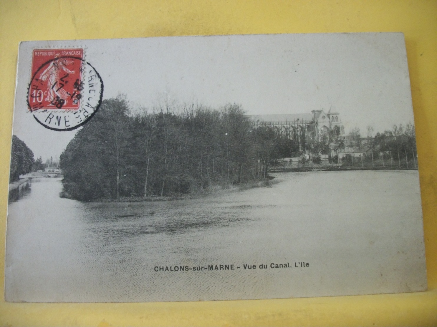 51 8516 CPA 1908 - 51 CHÂLONS SUR MARNE. VUE DU CANAL, L'ILE. EDIT. ?. - Châlons-sur-Marne