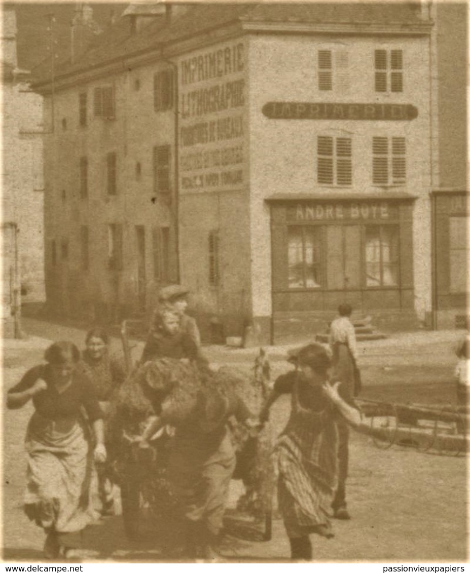 CARTE PHOTO ALLEMANDE SENONES 1915 ? PLACE VAUTRIN IMPRIMERIE ANDRE BOYE    FRONT DES VOSGES - Senones