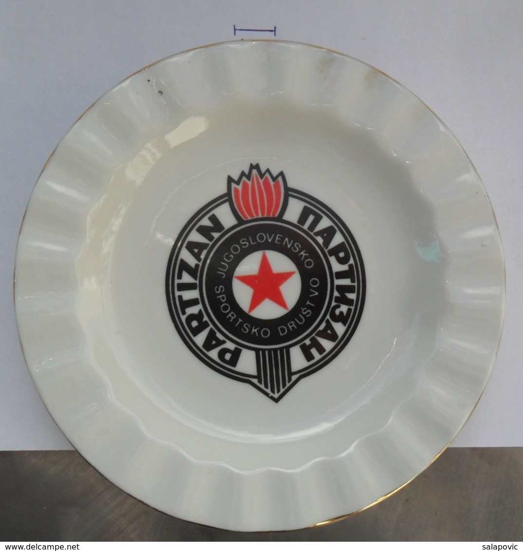 FK PARTIZAN BEOGRAD PEPELJARA  Ashtray - Asbakken