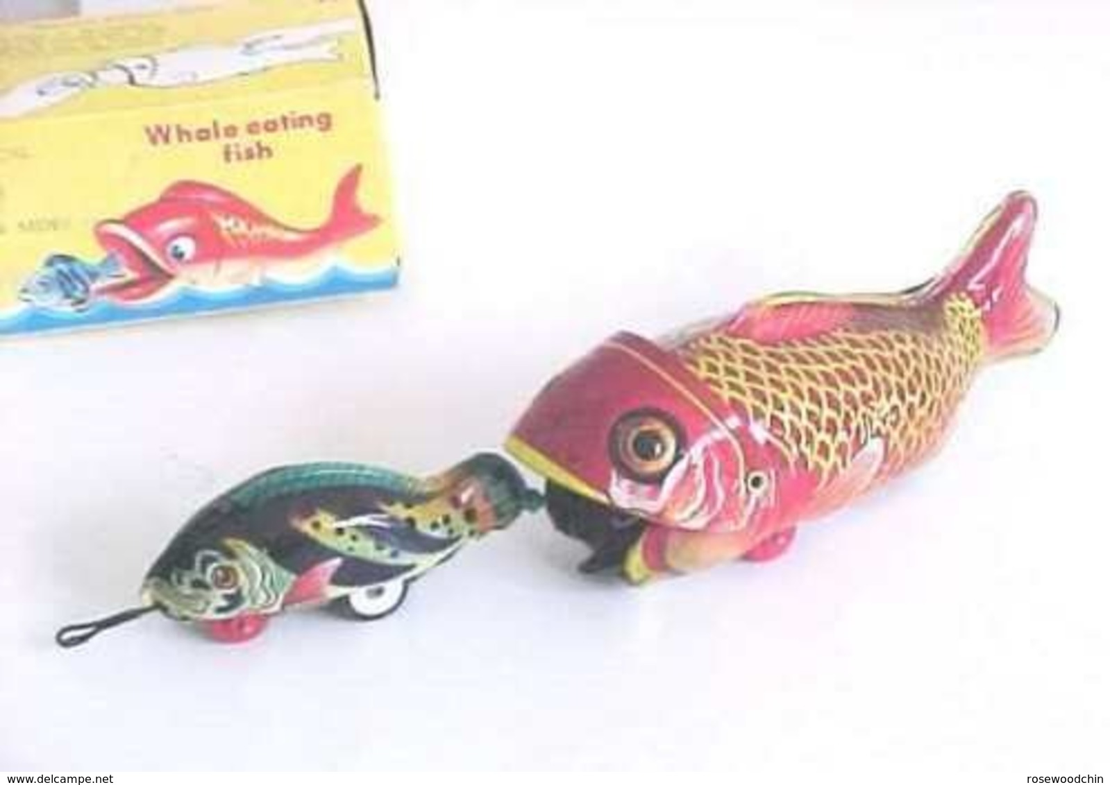 VINTAGE ! China 60s' Marvelous Mechanical Tin Toy Whale Eating Fish (MS 229) - Oud Speelgoed